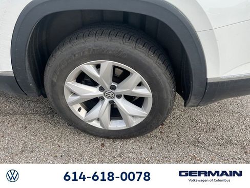 Used 2018 Volkswagen Atlas SEL AWD/4WD image 18