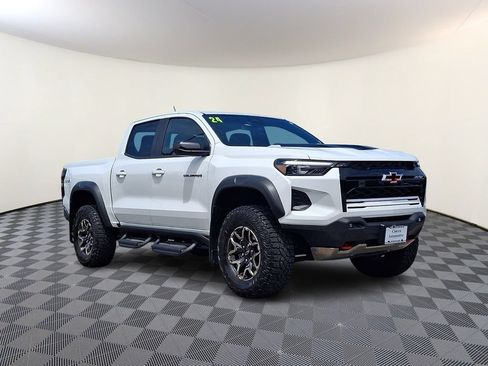 Used 2024 Chevrolet Colorado ZR2 w/ Safety Package AWD/4WD image 1