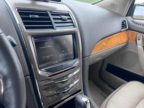 Used 2013 Lincoln MKX FWD image 20
