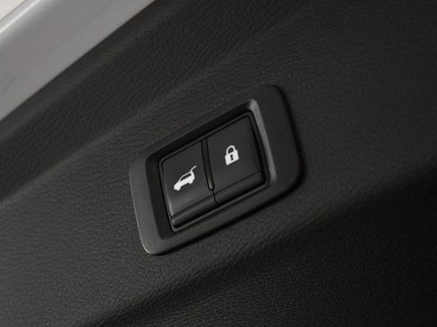 Used 2024 Mitsubishi Outlander Ralliart AWD/4WD image 22