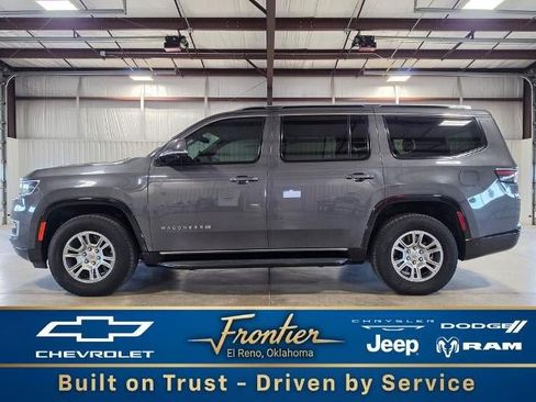 Used 2022 Jeep Wagoneer Series I w/ Convenience Group I AWD/4WD image 1