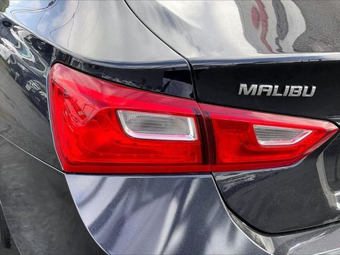 Used 2023 Chevrolet Malibu LT FWD image 30
