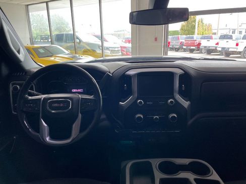 Used 2020 GMC Sierra 1500 SLE w/ SLE Value Package image 20