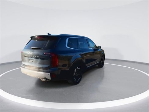 Used 2024 Kia Telluride S w/ S Sunroof Package image 10