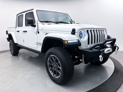 Used 2022 Jeep Gladiator Overland w/ Popular Equipment Package image 13