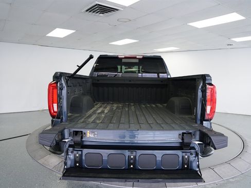 Used 2020 GMC Sierra 1500 SLT image 16