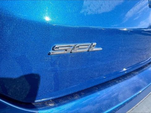 Used 2021 Ford Edge SEL AWD/4WD image 23