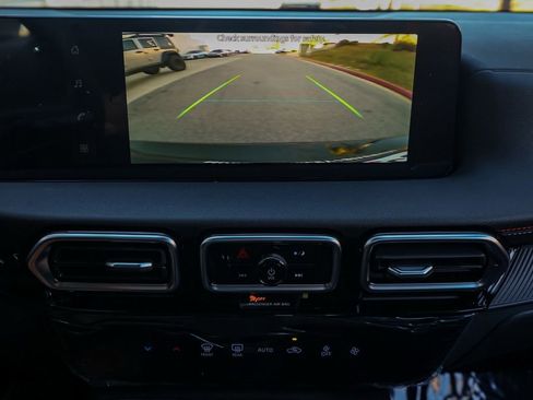 New 2026 Nissan Sentra SR w/ Floor Mat Package image 29