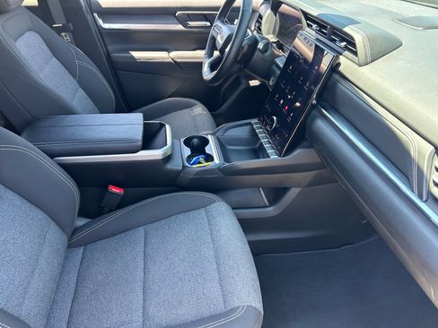 Used 2025 GMC Terrain Elevation AWD/4WD image 12