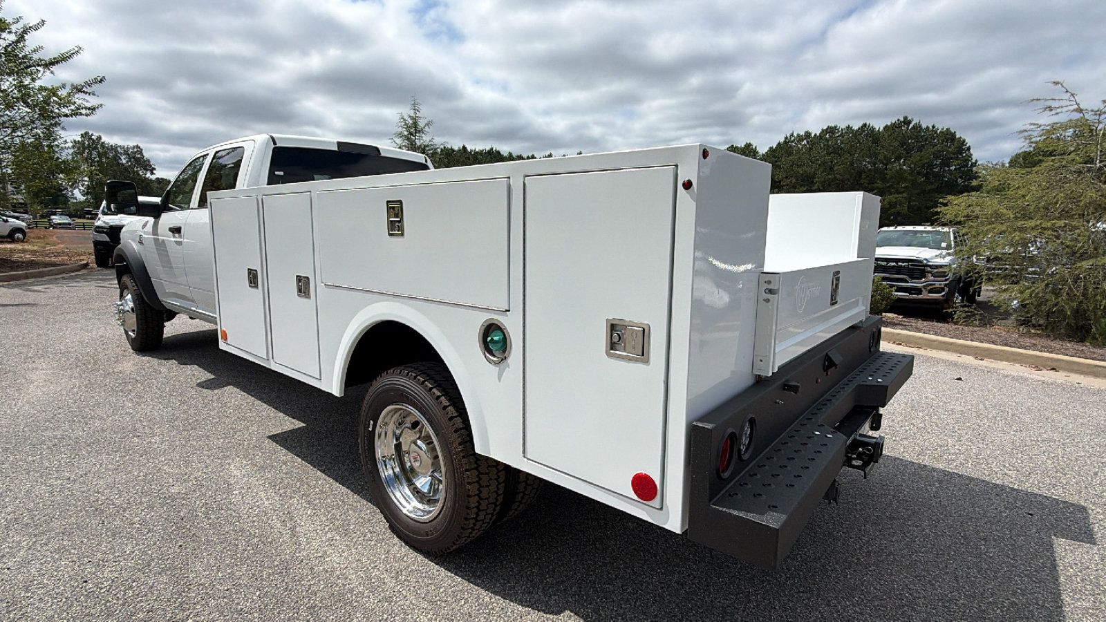 New 2026 RAM 4500 Tradesman w/ Chrome Appearance Group AWD/4WD image 10