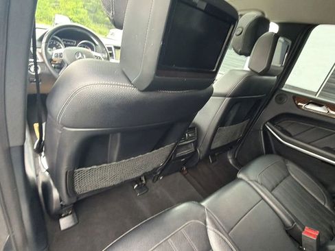 Used 2013 Mercedes-Benz GL 450 4MATIC image 37