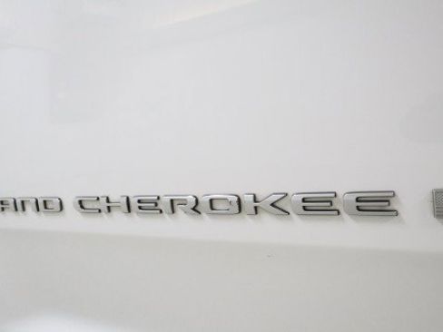 Used 2022 Jeep Grand Cherokee Summit image 37