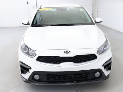 Used 2020 Kia Forte LXS image 2