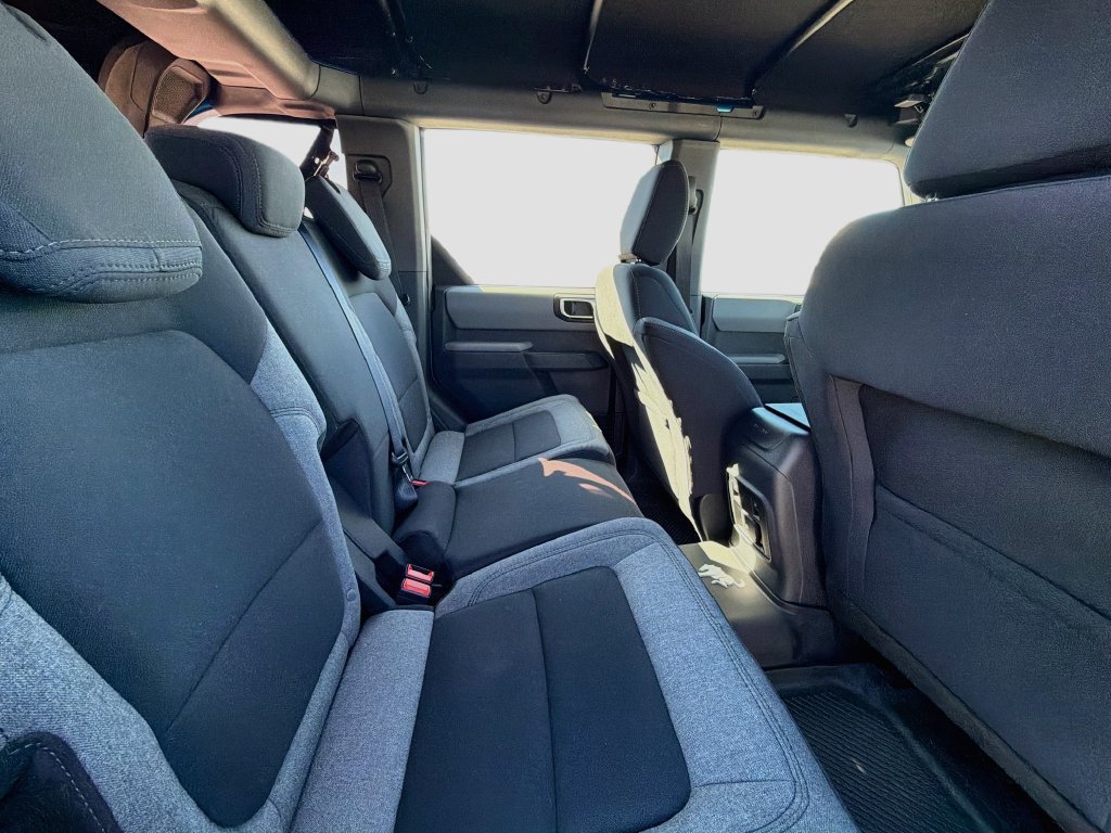 Used 2023 Ford Bronco 4-Door AWD/4WD image 27