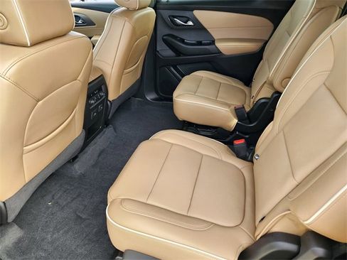 Used 2023 Chevrolet Traverse Premier image 29