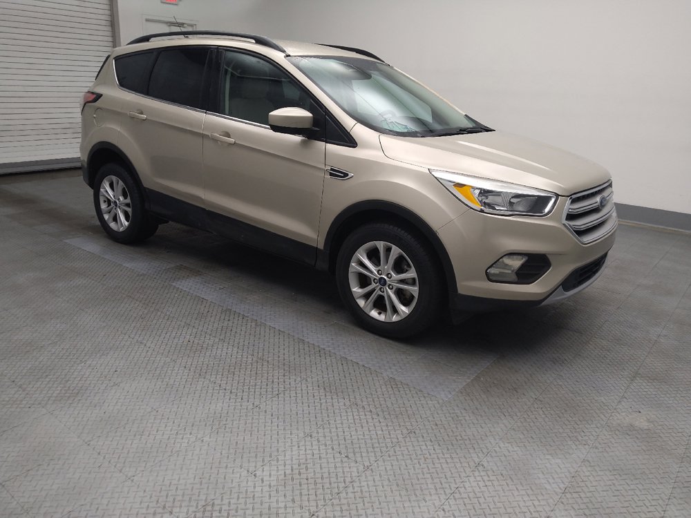 Used 2018 Ford Escape SE w/ SE Sync 3 Package AWD/4WD image 11