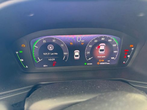 Used 2024 Honda Accord Touring image 4