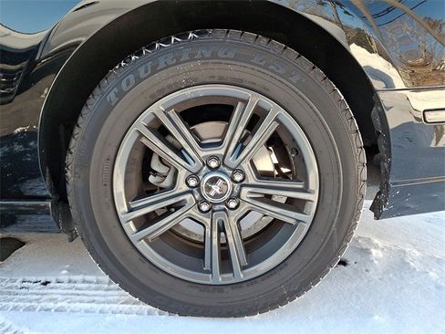 Used 2014 Ford Mustang V6 image 10