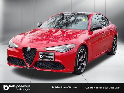 Used 2023 Alfa Romeo Giulia Veloce image 22