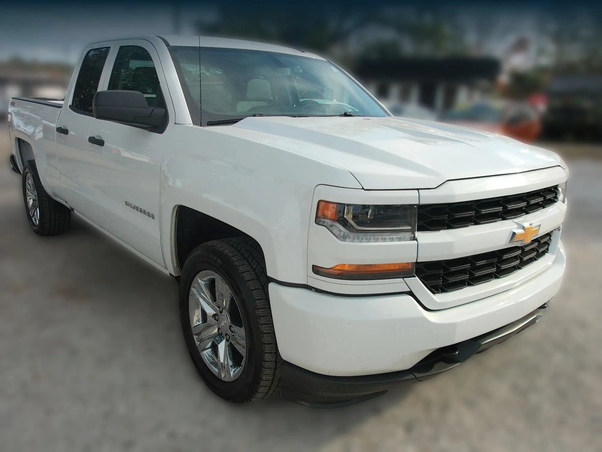 Used 2019 Chevrolet Silverado 1500 Custom w/ Custom Convenience Package AWD/4WD image 3