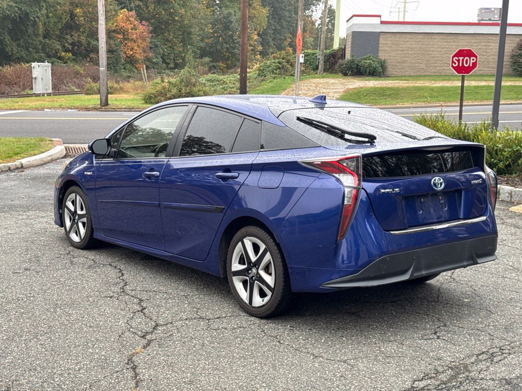 Used 2017 Toyota Prius Three Touring w/ Protection Package FWD image 5