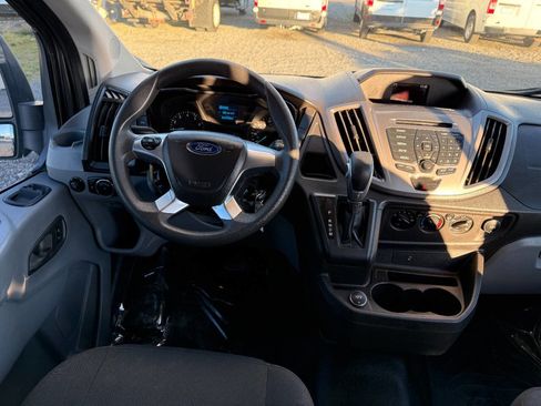 Used 2017 Ford Transit 350 XLT image 32
