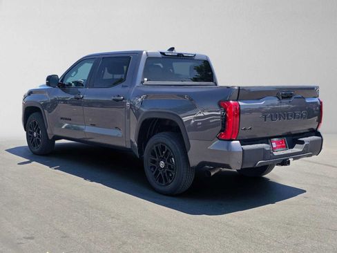 Used 2024 Toyota Tundra Limited AWD/4WD image 5