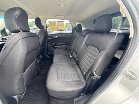 Used 2016 Ford Edge SEL FWD image 25