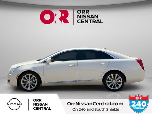 Used 2013 Cadillac XTS Luxury w/ Driver Awareness Package FWD image 8