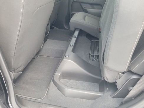 Used 2022 GMC Canyon Elevation image 27