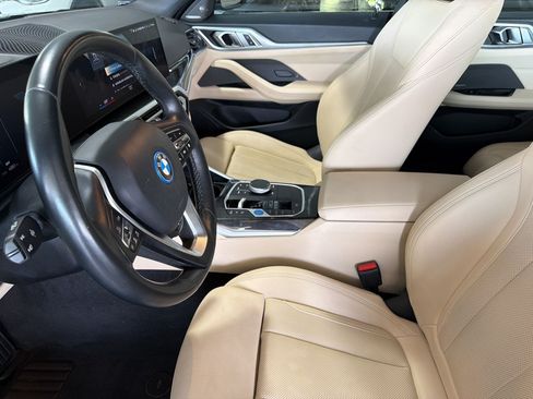 Used 2023 BMW i4 eDrive40 RWD image 3