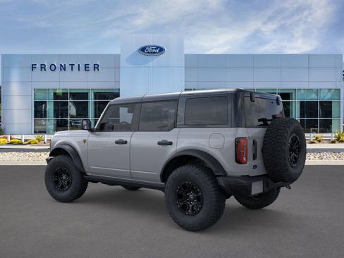 New 2026 Ford Bronco Badlands image 4