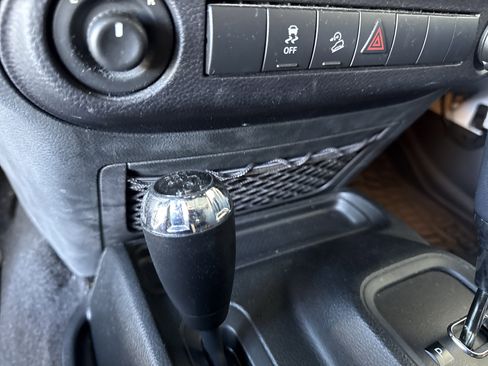 Used 2016 Jeep Wrangler Unlimited Sport w/ Quick Order Package 24S image 36