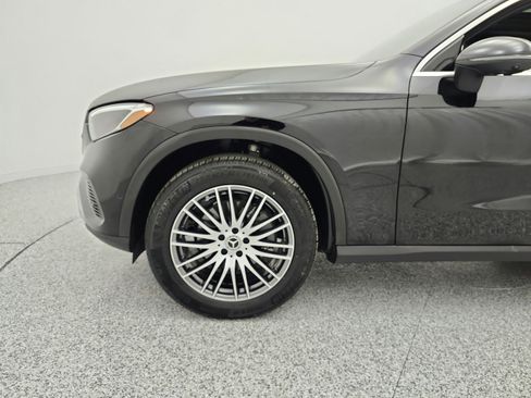 Used 2026 Mercedes-Benz GLC 300 image 22