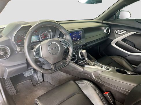 Used 2024 Chevrolet Camaro LT image 9