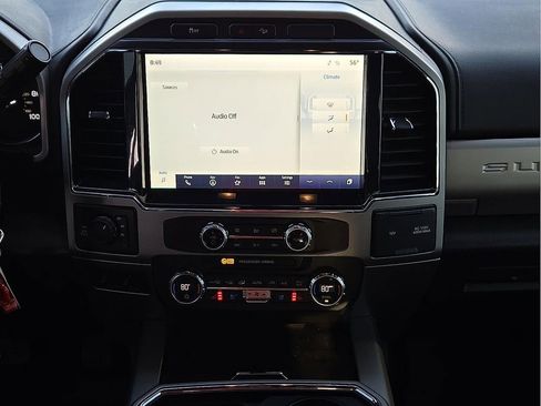 Used 2022 Ford F250 Lariat w/ Lariat Value Package image 11