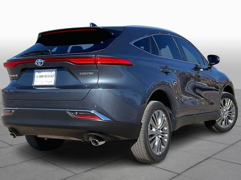 Used 2023 Toyota Venza Limited image 12