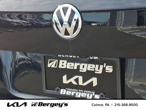 Used 2021 Volkswagen Tiguan SE R-Line image 32