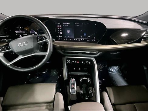 Used 2025 Audi Q5 Premium Plus AWD/4WD image 16