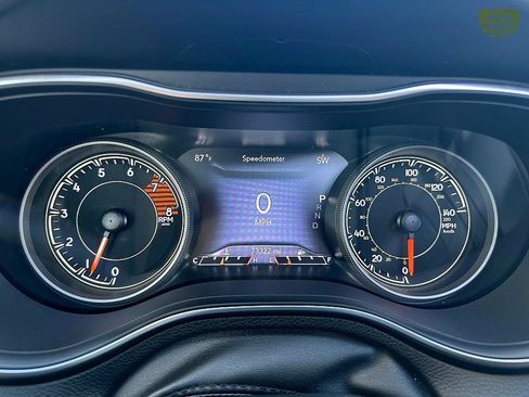 Used 2021 Jeep Cherokee Limited image 16