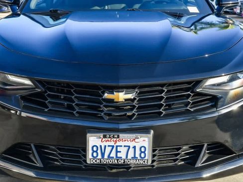 Used 2021 Chevrolet Camaro LT image 5