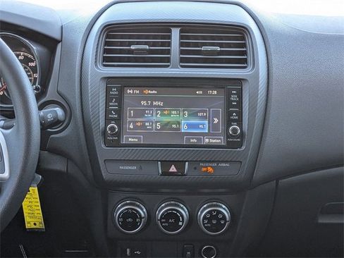 Used 2020 Mitsubishi Outlander Sport ES image 17