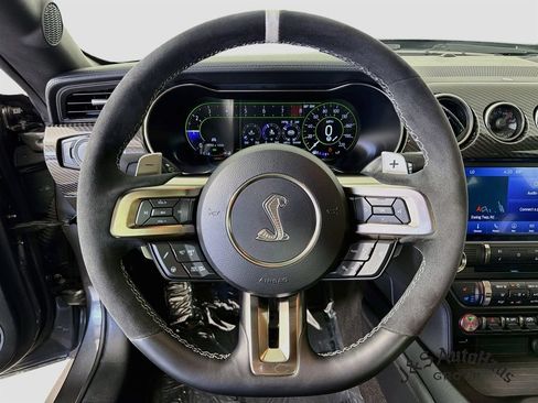 Used 2020 Ford Mustang Shelby GT500 w/ Technology Package RWD image 12