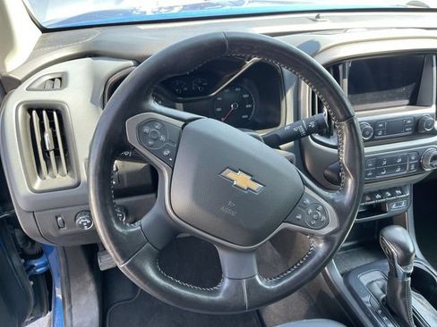Used 2022 Chevrolet Colorado Z71 AWD/4WD image 4