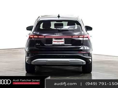 Used 2023 Audi Q4 e-tron Premium Plus w/ Premium Plus image 4