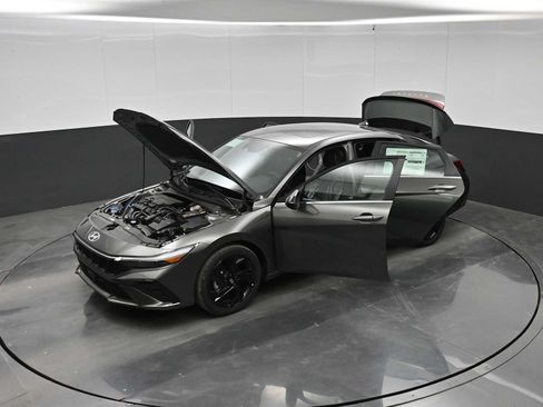 New 2026 Hyundai Elantra SEL Sport Premium FWD image 40