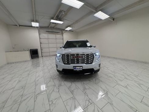 New 2026 GMC Acadia Denali w/ Super Cruise Package FWD image 3