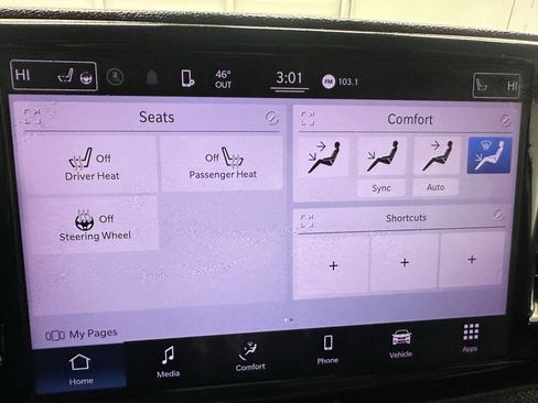 Used 2022 Chrysler Pacifica Touring-L image 62