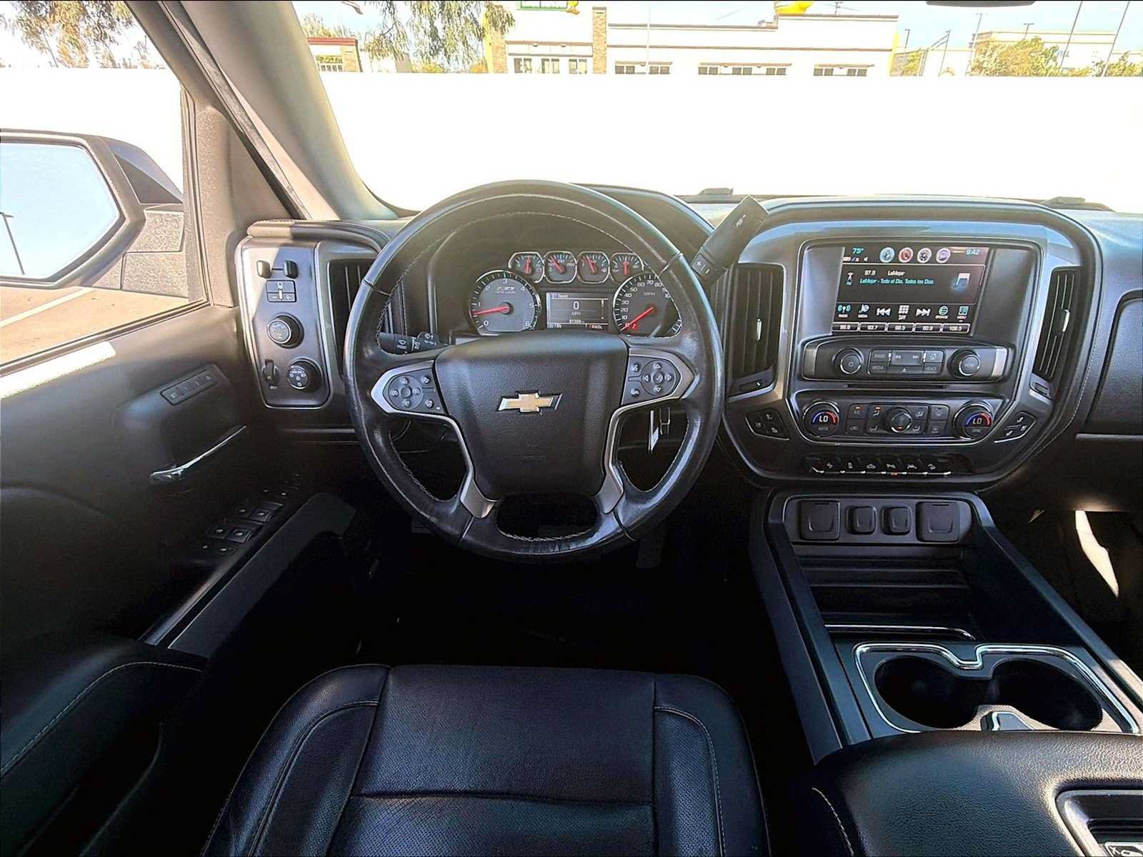 Used 2018 Chevrolet Silverado 1500 LTZ Z71 w/ LTZ Plus Package AWD/4WD image 10