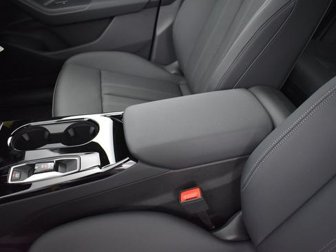 New 2027 Audi Q6 e-tron Premium AWD/4WD image 9